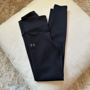 UnderAmour Compression ColdGear Pant with small back pocket